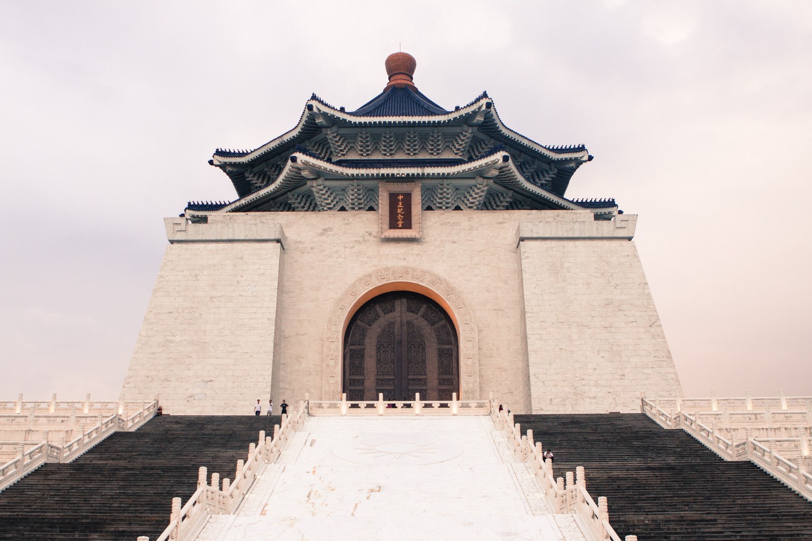 Symmetrical view of Chang Kai Shiek Memorial Hall in Taipei, Taiwan