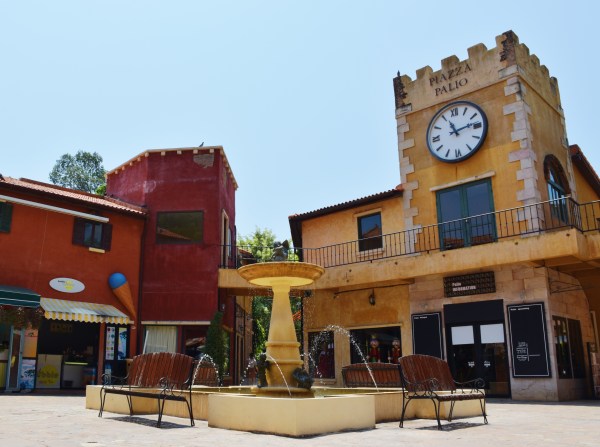 Fountain at Piazza Palio in Khao Yai, Thailand